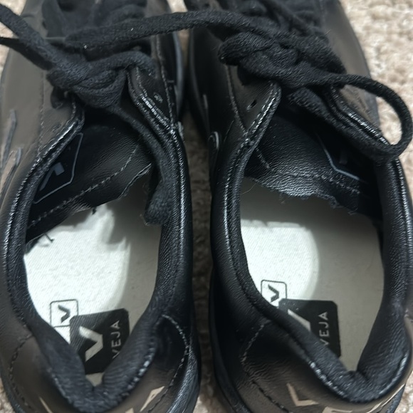 Veja - Picture 7 of 9